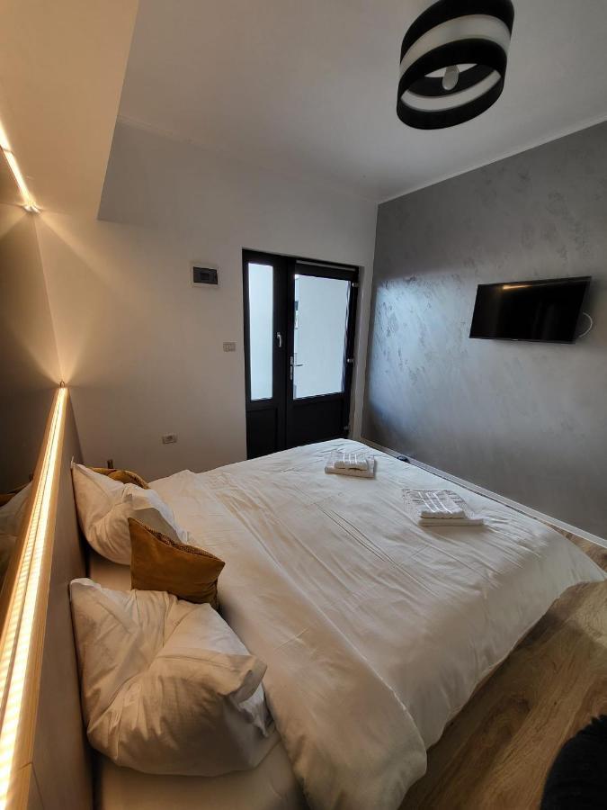 Hotel Casa Mina Divici Zewnętrze zdjęcie